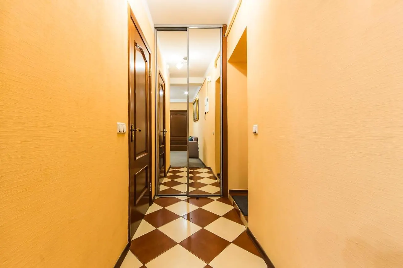 Apartman 2К Квартира Біля Олімпійського, Центр Kijev